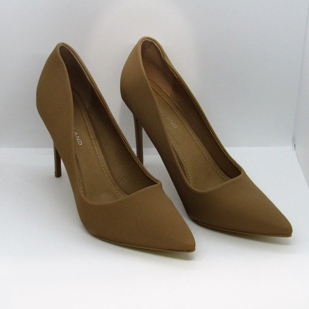 Tan High Heeled Pumps. Size 12. 4 Inch Heel. - Picture 2 of 8